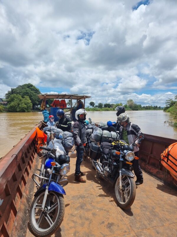 Vietnam Easy Riders – Rew Rew Adventures
