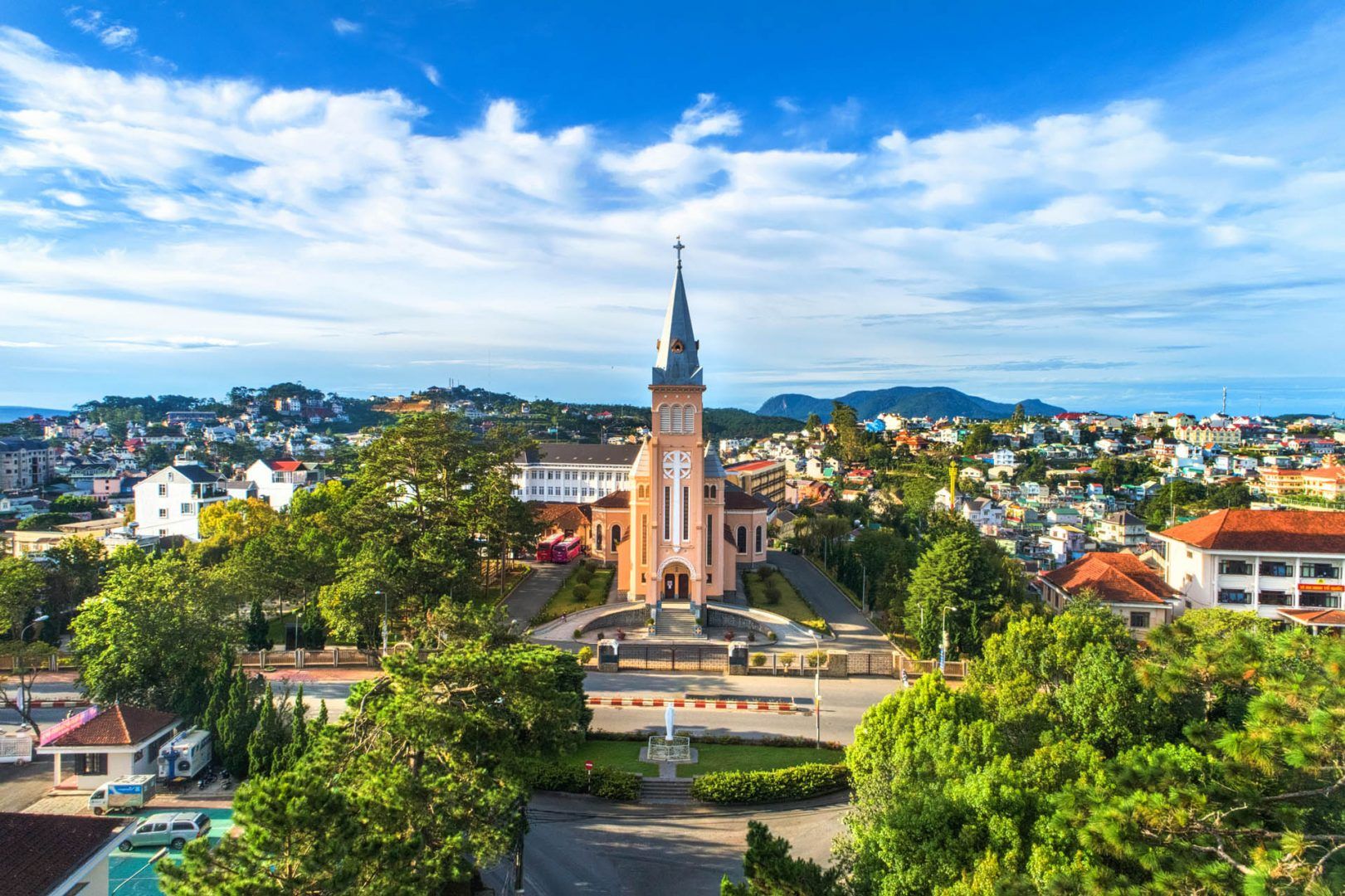Explore Dalat City Tour Bus With Rew Rew Adventures: Top Group Tour Attractions