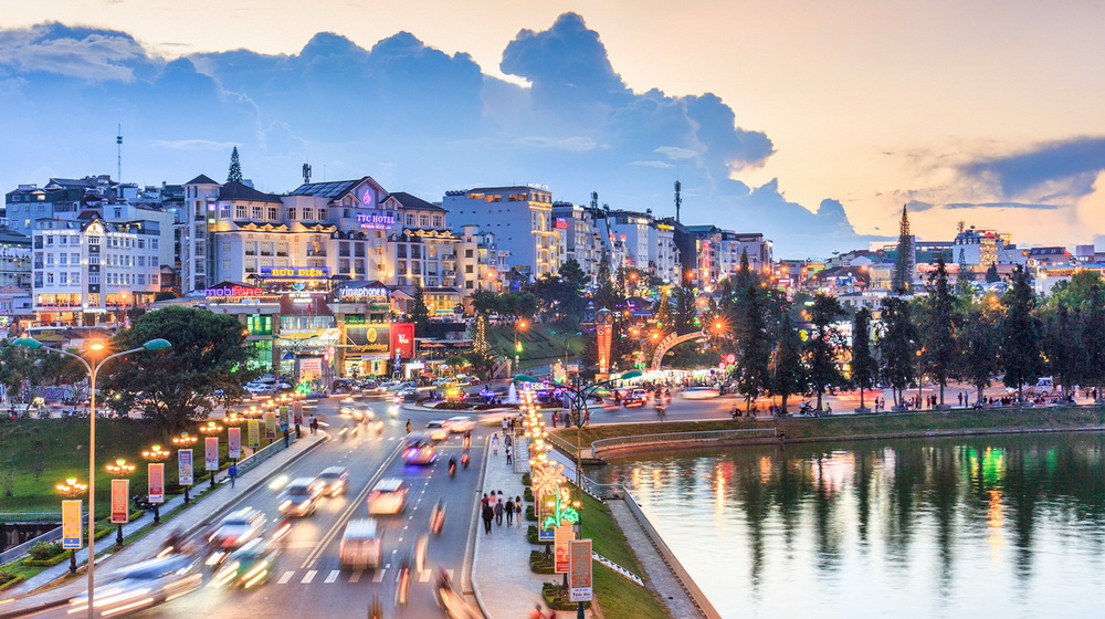 Explore Dalat City Tour Bus With Rew Rew Adventures: Top Group Tour Attractions