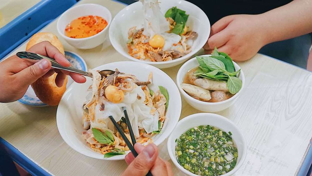 Discover the Best Food Tour in Dalat with Rew Rew Adventures