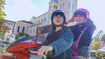 Half-day Dalat city tour with local university students – cultural exchange and sightseeing.